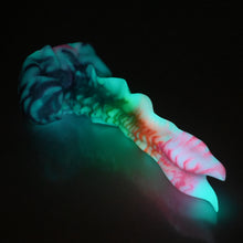 Load image into Gallery viewer, V3SBM15 Snark's Maw Medium 0030 UV GITD