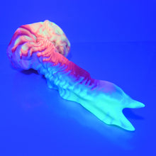 Load image into Gallery viewer, V3SBM14 Snark's Maw Medium 0030 UV GITD