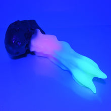 Load image into Gallery viewer, V3SBM13 Snark's Maw Medium 0030 UV GITD