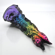 Load image into Gallery viewer, V3MBM08 Snark's Maw Medium 0050 UV GITD