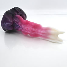 Load image into Gallery viewer, V2SCM98 Snark's Maw Small 0030 UV GITD