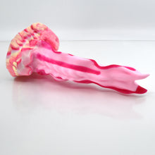 Load image into Gallery viewer, V2XCM95 Snark's Maw Small 0020 UV GITD