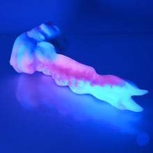 Load image into Gallery viewer, V2SDK62 Snark's Maw Small 0030 UV GITD