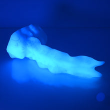 Load image into Gallery viewer, V2XDK64 Snark's Maw Small 0020 UV GITD