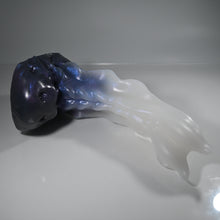 Load image into Gallery viewer, V3SDK68 Snark's Maw Medium 0030 UV GITD CS