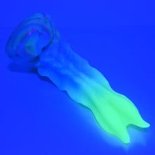 Load image into Gallery viewer, V2MBN34 Snark's Maw Small 0050 UV GITD