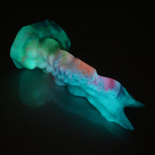 Load image into Gallery viewer, V3SBN45 Snark's Maw Medium 0030 UV GITD