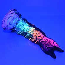 Load image into Gallery viewer, V3SBN44 Snark's Maw Medium 0030 UV GITD