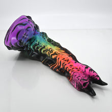 Load image into Gallery viewer, V3SBN41 Snark's Maw Medium 0030 UV GITD