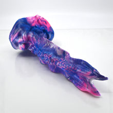 Load image into Gallery viewer, V3MBN39 Snark's Maw Medium 0050 UV GITD