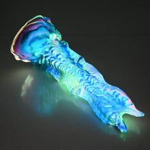 Load image into Gallery viewer, V3MBN39 Snark's Maw Medium 0050 UV GITD