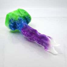 Load image into Gallery viewer, V3MBN38 Snark's Maw Medium 0050 UV GITD