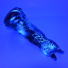 Load image into Gallery viewer, V3MBN35 Snark's Maw Medium 0050 UV GITD