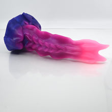 Load image into Gallery viewer, V3SCP36 Snark's Maw Medium 0030 UV GITD
