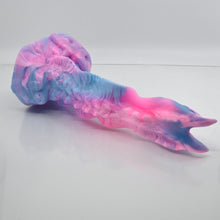 Load image into Gallery viewer, V3MCP31 Snark's Maw Medium 0050 UV GITD