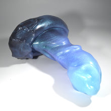 Load image into Gallery viewer, R3SFM66 Oberon Medium 0030 UV GITD CS
