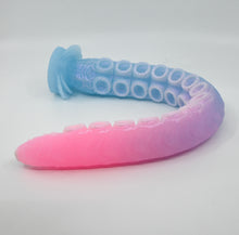 Load image into Gallery viewer, E4XGM61 Illex Large 0020 UV GITD
