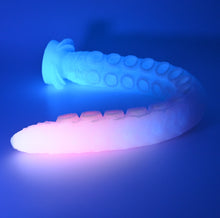 Load image into Gallery viewer, E4XGM61 Illex Large 0020 UV GITD
