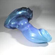 Load image into Gallery viewer, R3SFM66 Oberon Medium 0030 UV GITD CS
