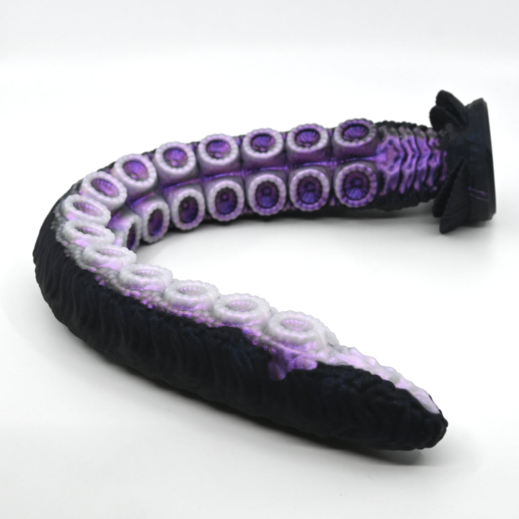 E4MGM62 Illex Large 0050 CS