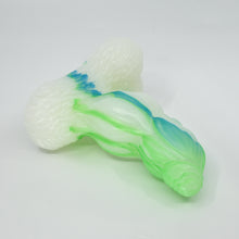 Load image into Gallery viewer, Y2SFN26 Kong Small 0030 UV GITD
