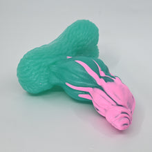 Load image into Gallery viewer, Y2SFN27 Kong Small 0030 UV GITD *FLOP*
