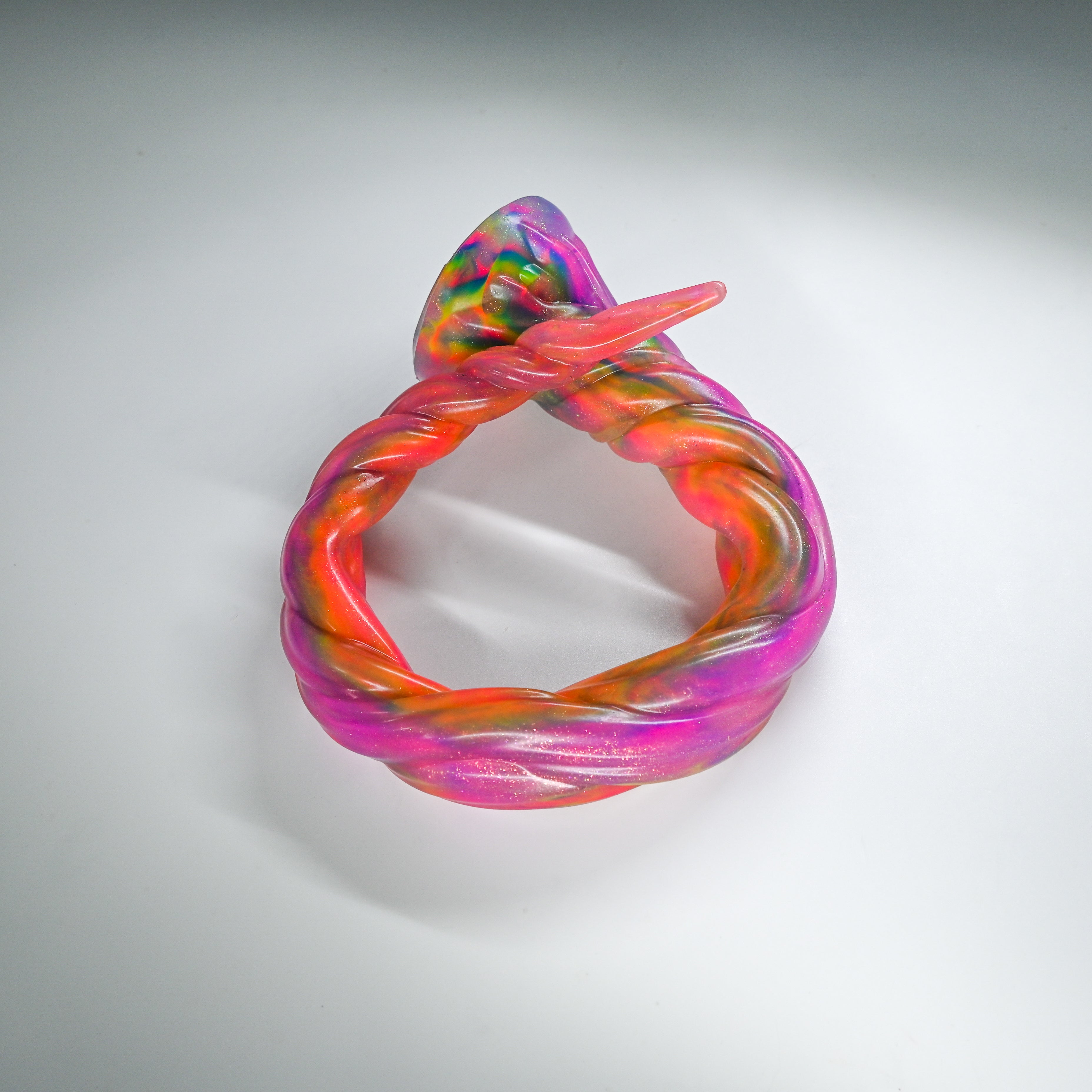 S3TJS27 Sera's Horn Medium NC 0031 UV CS