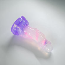 Load image into Gallery viewer, 32THQ02 Celia Small NC 0031 UV CS
