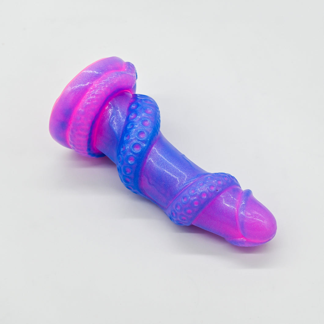 33MHQ04 Celia Medium 0050 UV GITD *PROTOTYPE*