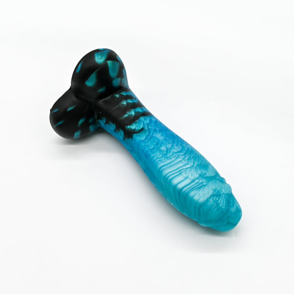 Q2MJT93 Aquus Small 0050 CS