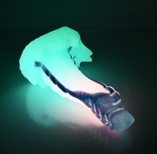 Load image into Gallery viewer, S2XEL78 Snark Small 0020 UV GITD
