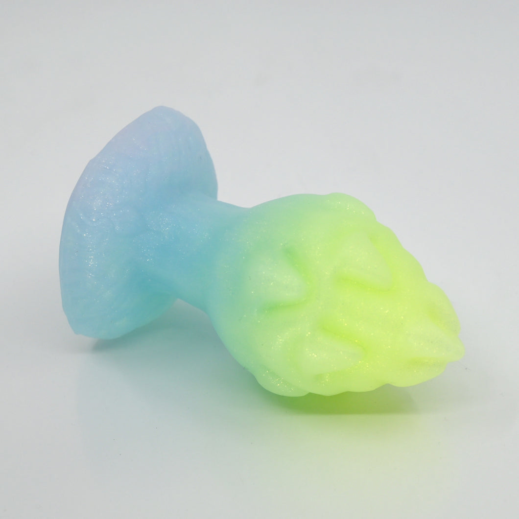 F1MEK87 Dragonfruit Plug Mini 0050 UV GITD