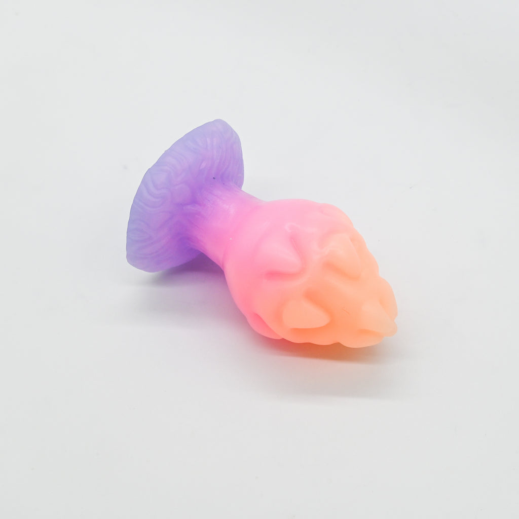 F3SJT57 Dragonfruit Plug Medium 0030 UV GITD