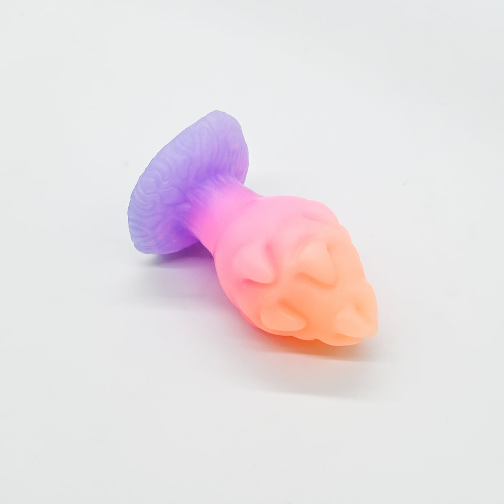 F3SJT57 Dragonfruit Plug Medium 0030 UV GITD
