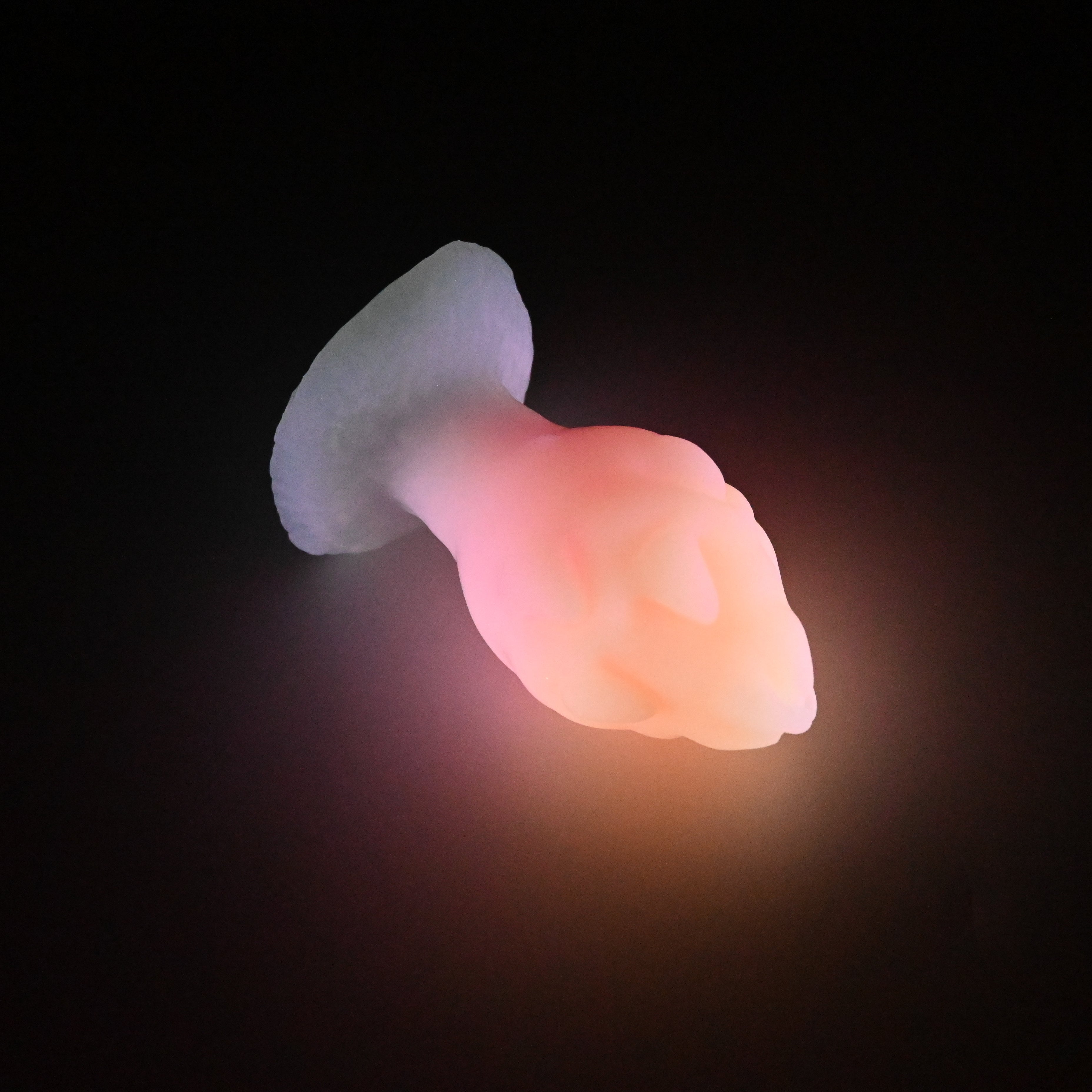 F3SJT57 Dragonfruit Plug Medium 0030 UV GITD