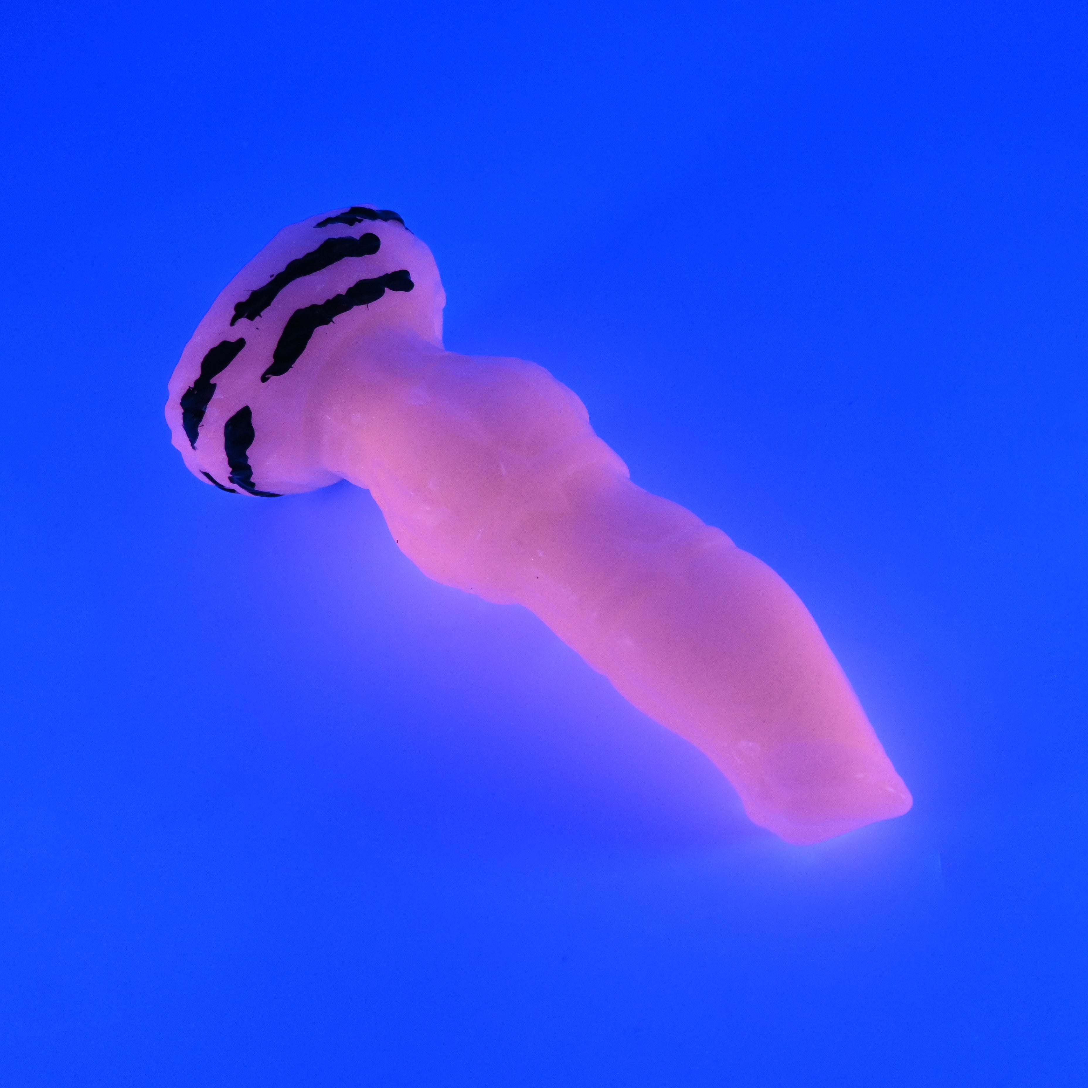 H2MJT65 Hellion Small 0050 UV GITD