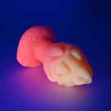 Load image into Gallery viewer, F3MFN89 Dragonfruit Plug Medium 0050 UV GITD
