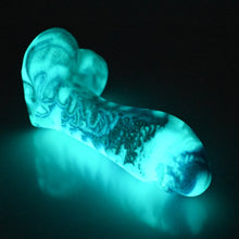 Load image into Gallery viewer, Q2MEN65 Aquus Small 0050 UV GITD
