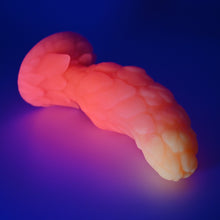 Load image into Gallery viewer, B2MFN79 Flora Small 0050 UV GITD
