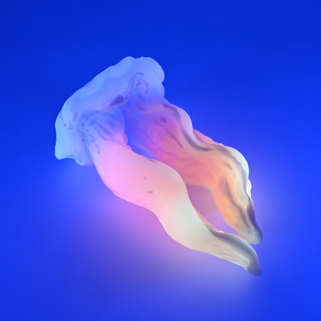 A4SJT45 Alara Large 0030 UV GITD CS