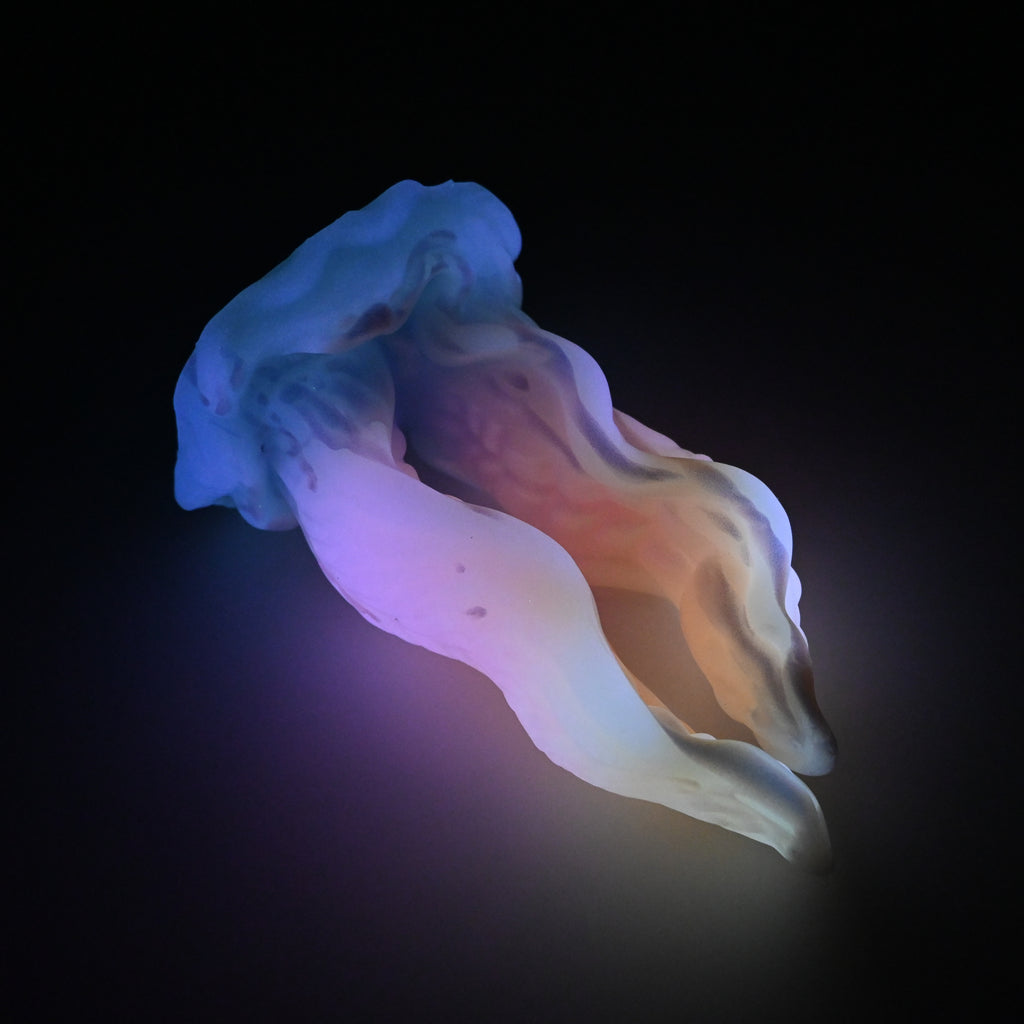 A4SJT45 Alara Large 0030 UV GITD CS