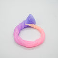 S3SJU06 Sera's Horn Medium 0030 UV GITD