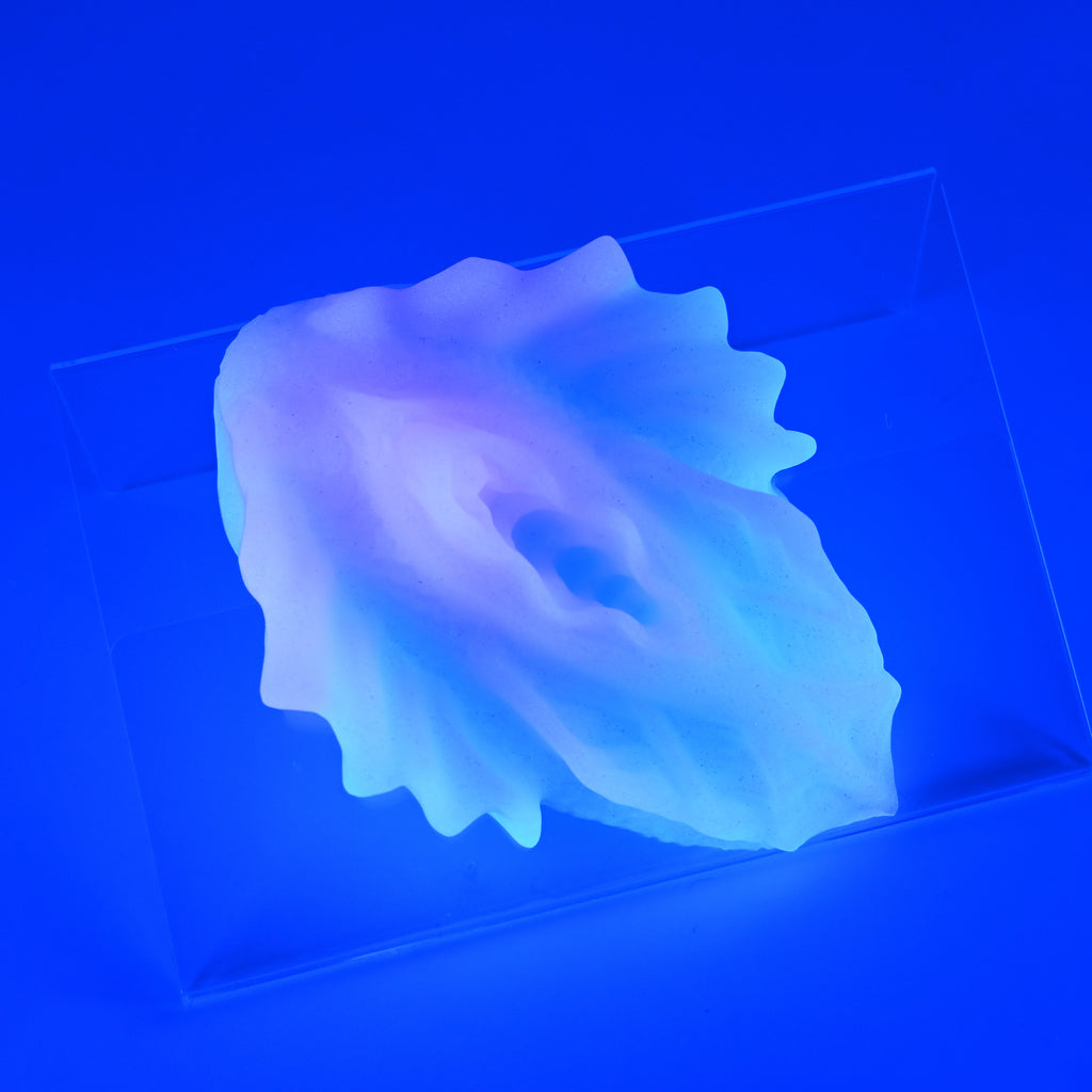 C2SJV38 Calypso Small 0030 UV GITD