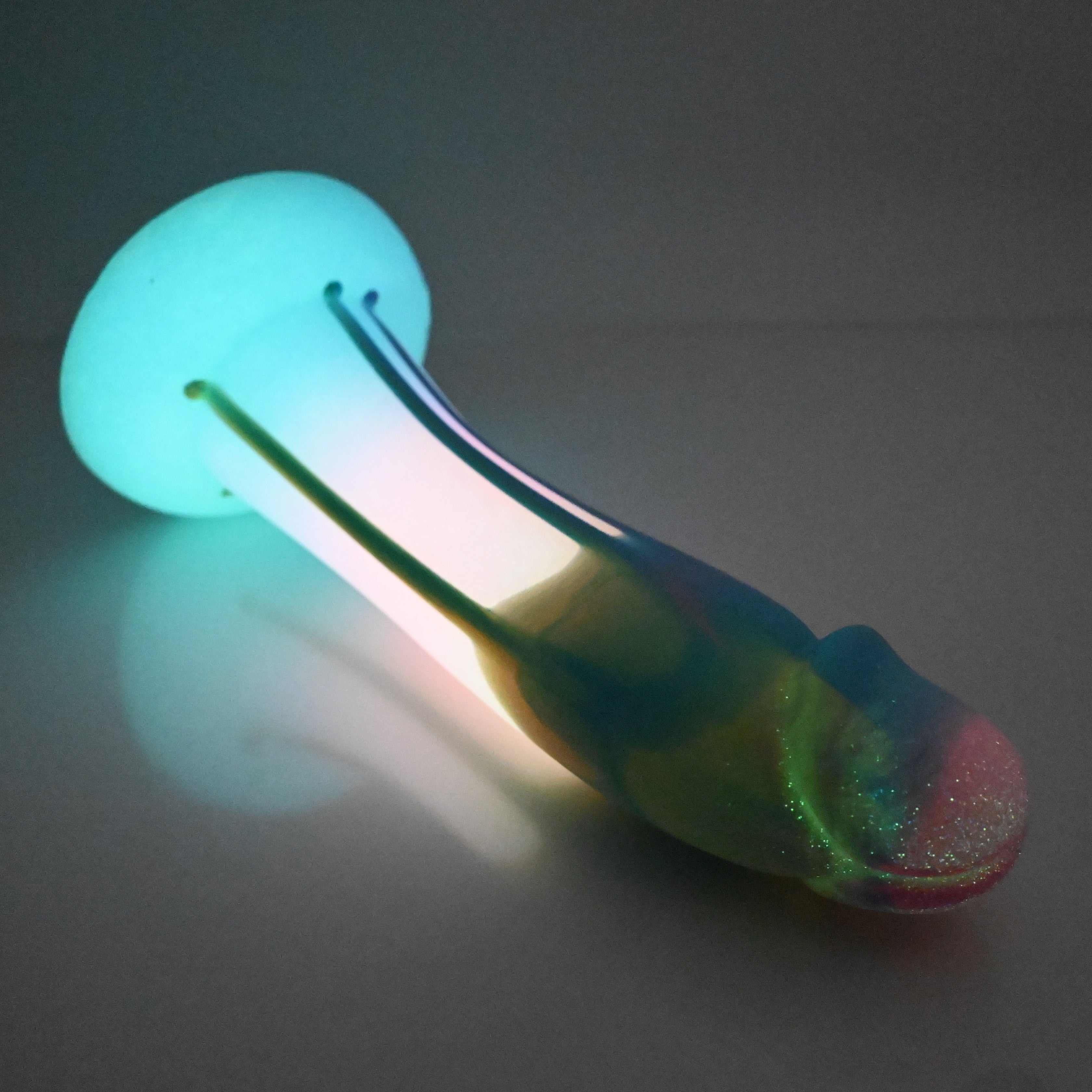 Z4SEP81 Caelus Large 0030 UV GITD