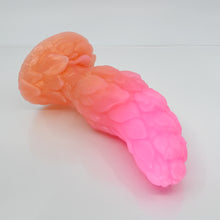 Load image into Gallery viewer, B3MEM94 Flora Medium 0050 UV GITD
