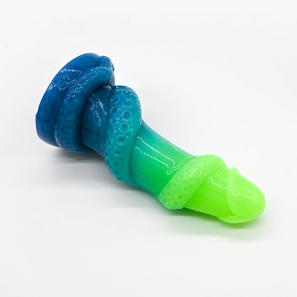 33MJU68 Celia Medium 0050 UV GITD GOBLIN HOLE