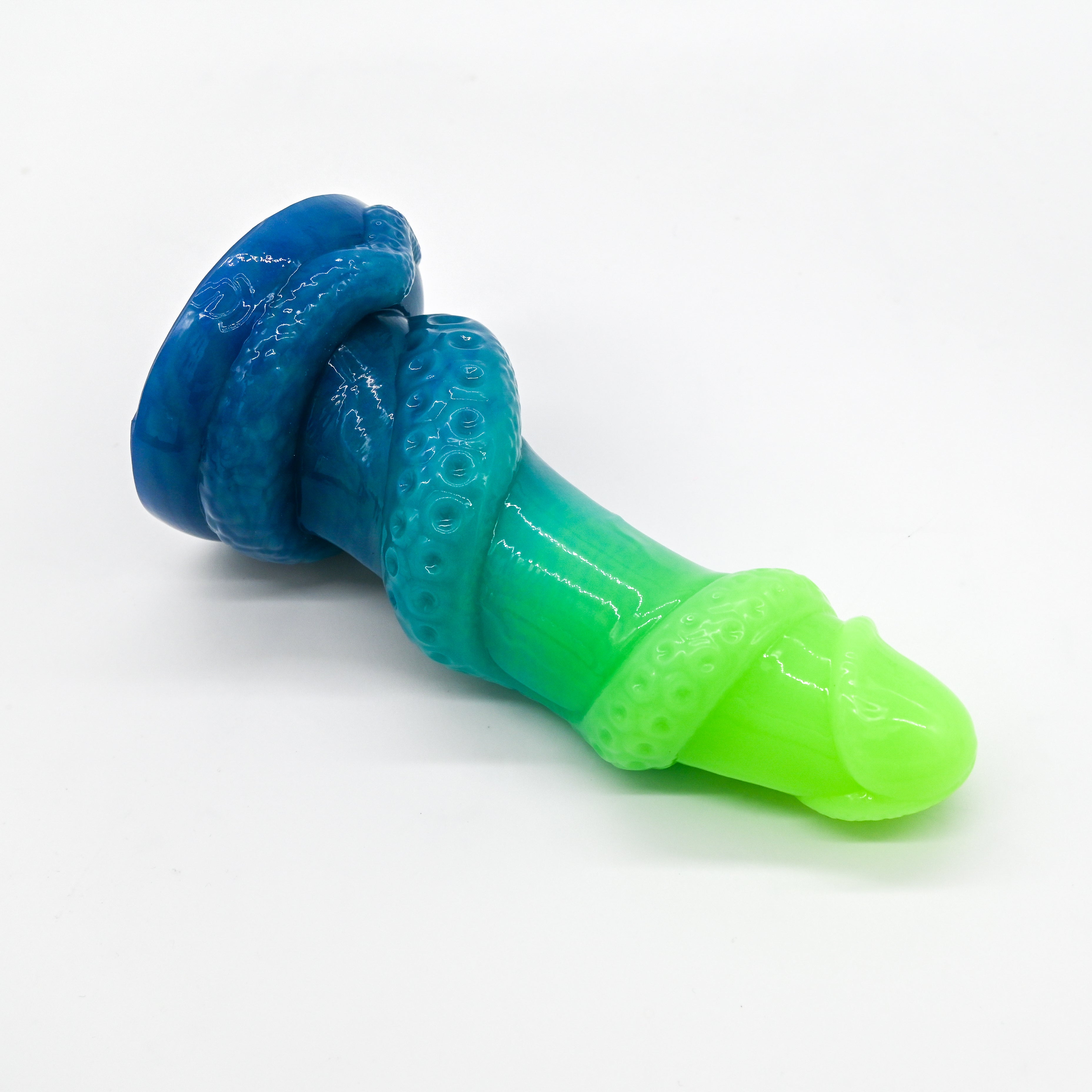 33MJU68 Celia Medium 0050 UV GITD GOBLIN HOLE