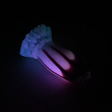 Load image into Gallery viewer, 82SJV01 Hue Small 0030 UV GITD

