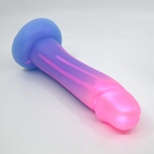 Load image into Gallery viewer, Z3SFS03 Caelus Medium 0030 UV GITD
