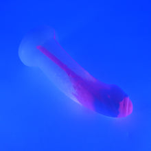 Load image into Gallery viewer, T4SHU03^ Titan Large 0030 UV GITD GHPA
